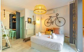 Dos de Mayo Loft by Valcambre